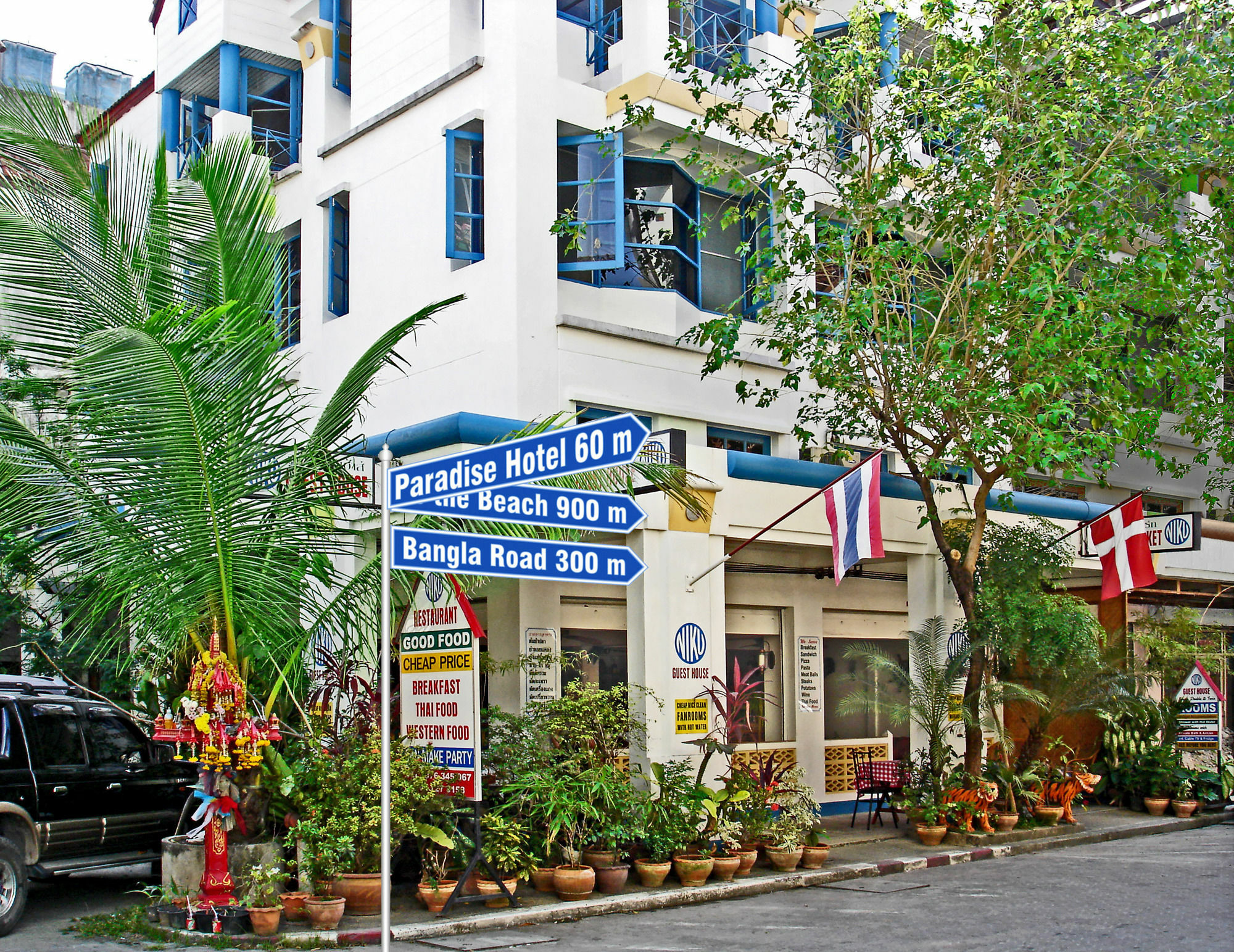 Niku Guesthouse Patong Exterior foto
